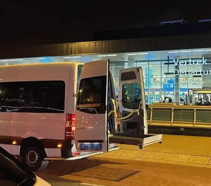 Rolstoeltaxi Schiphol Culemborg